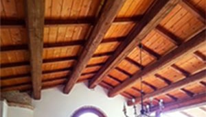 Tetto del b&b di Teramo sottoposto a trattamento antitarlo