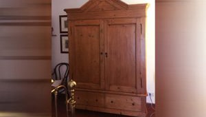 Armadio restaurato