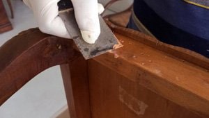 Restauro conservativo con chiusura fori