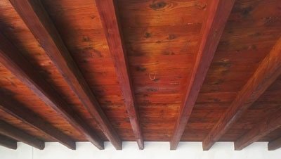 Tettoia esterna a Bassano del Grappa